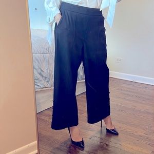 White House Black Market Black Textured Wide Leg Crop Pants Button Detail Sz 2